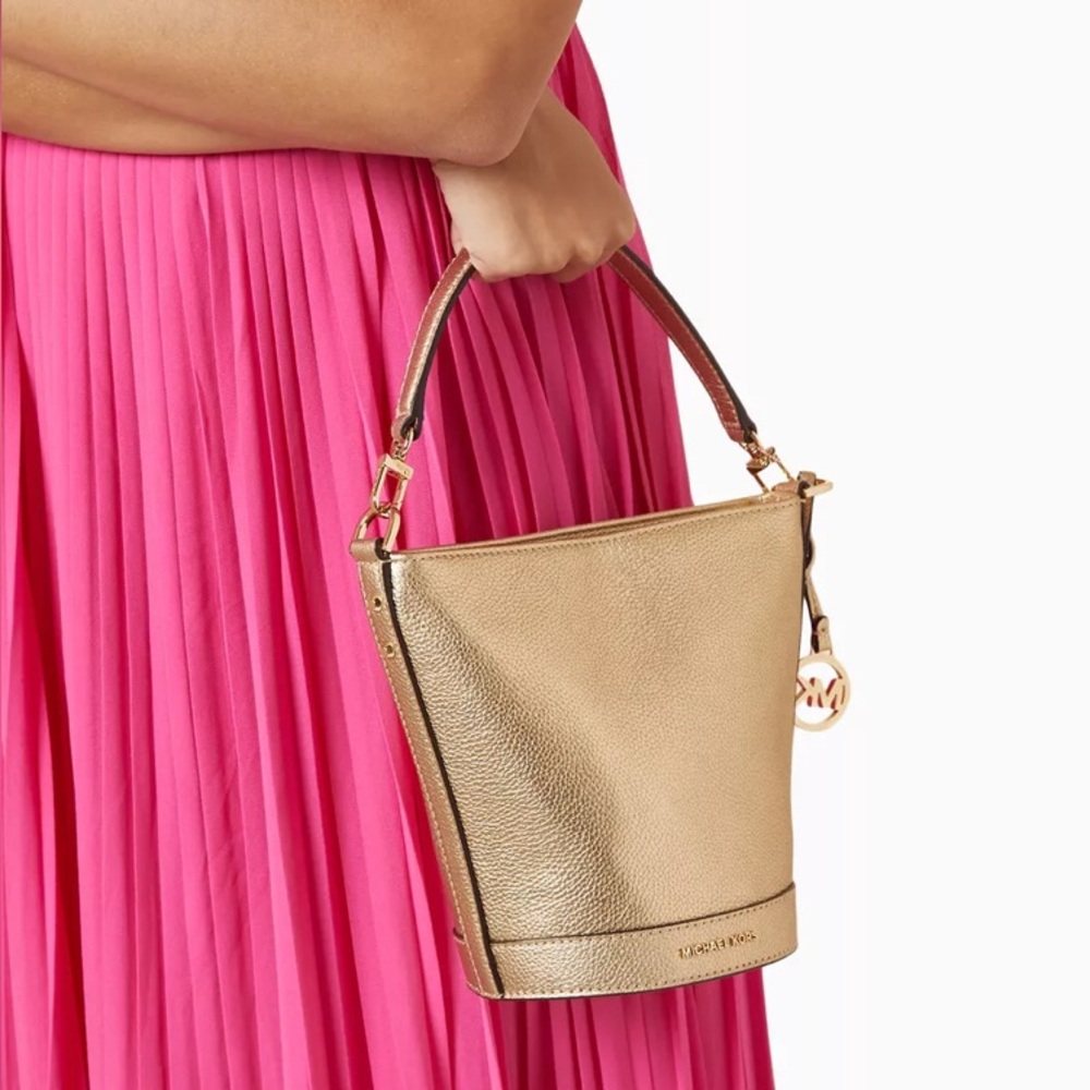 Michael Kors Townsend Small Top Zip Convertible Crossbody priced to sale - Picture 2 of 13